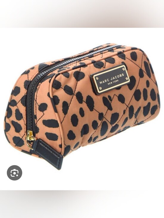 Marc Jacobs Handbags - MARC JACOBS NEW YORK NWT Leopard Print Quilted Nylon Cpsmetic Bag